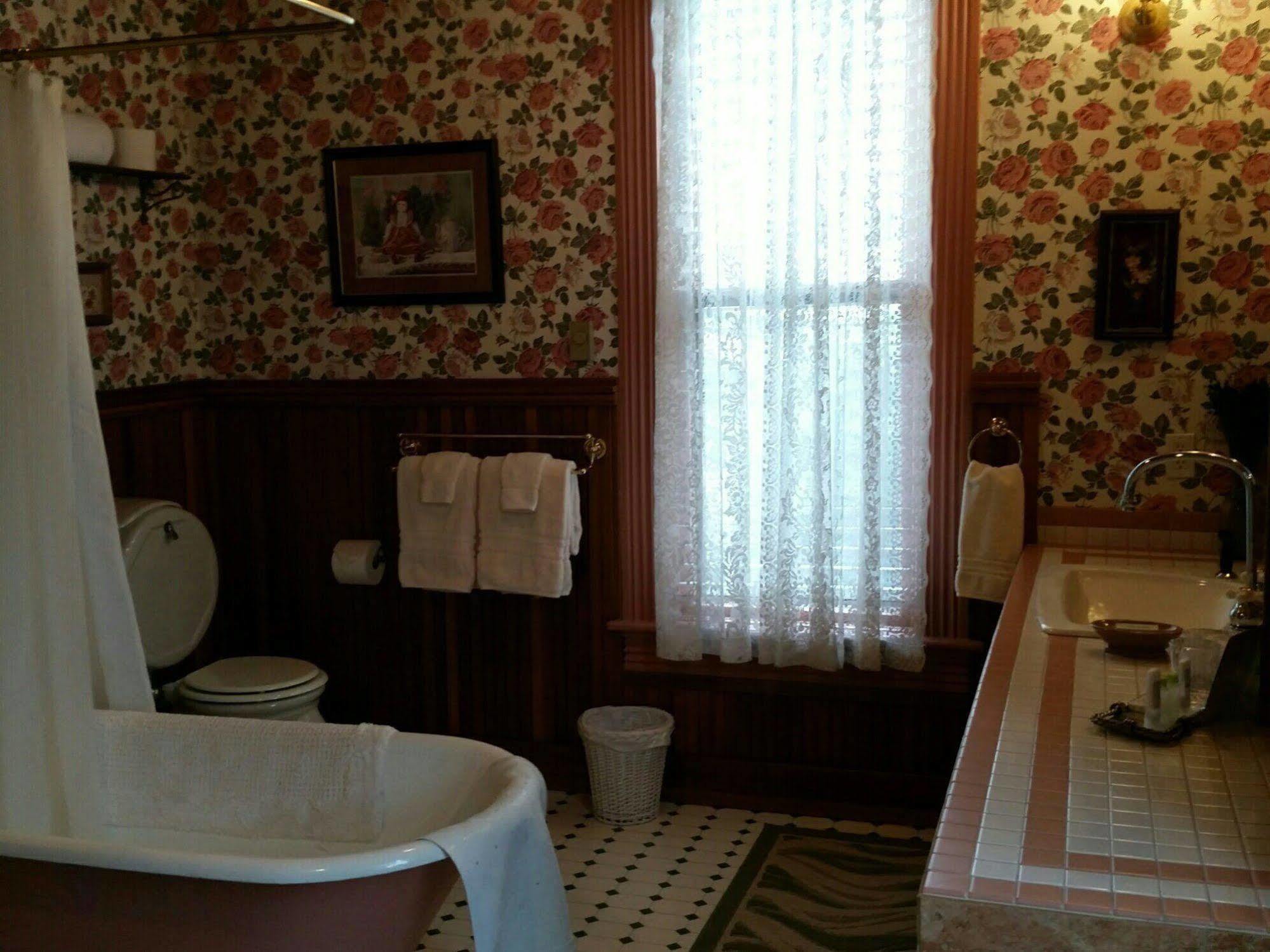 Geiger Victorian Bed And Breakfast Tacoma Luaran gambar