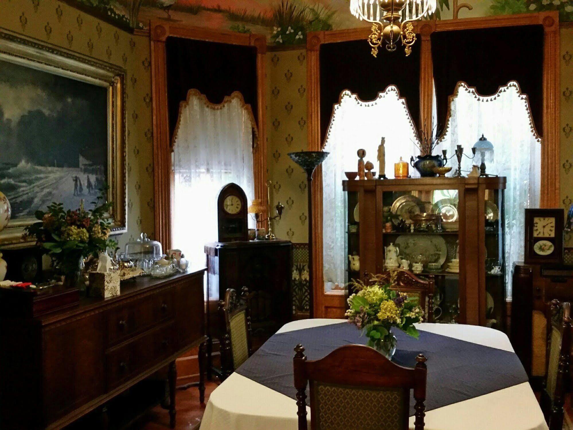 Geiger Victorian Bed And Breakfast Tacoma Luaran gambar